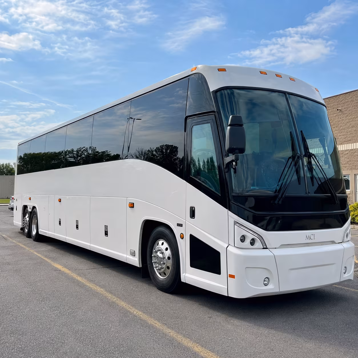 book a concert bus to northern quest and the pend oreille pavilion this summer