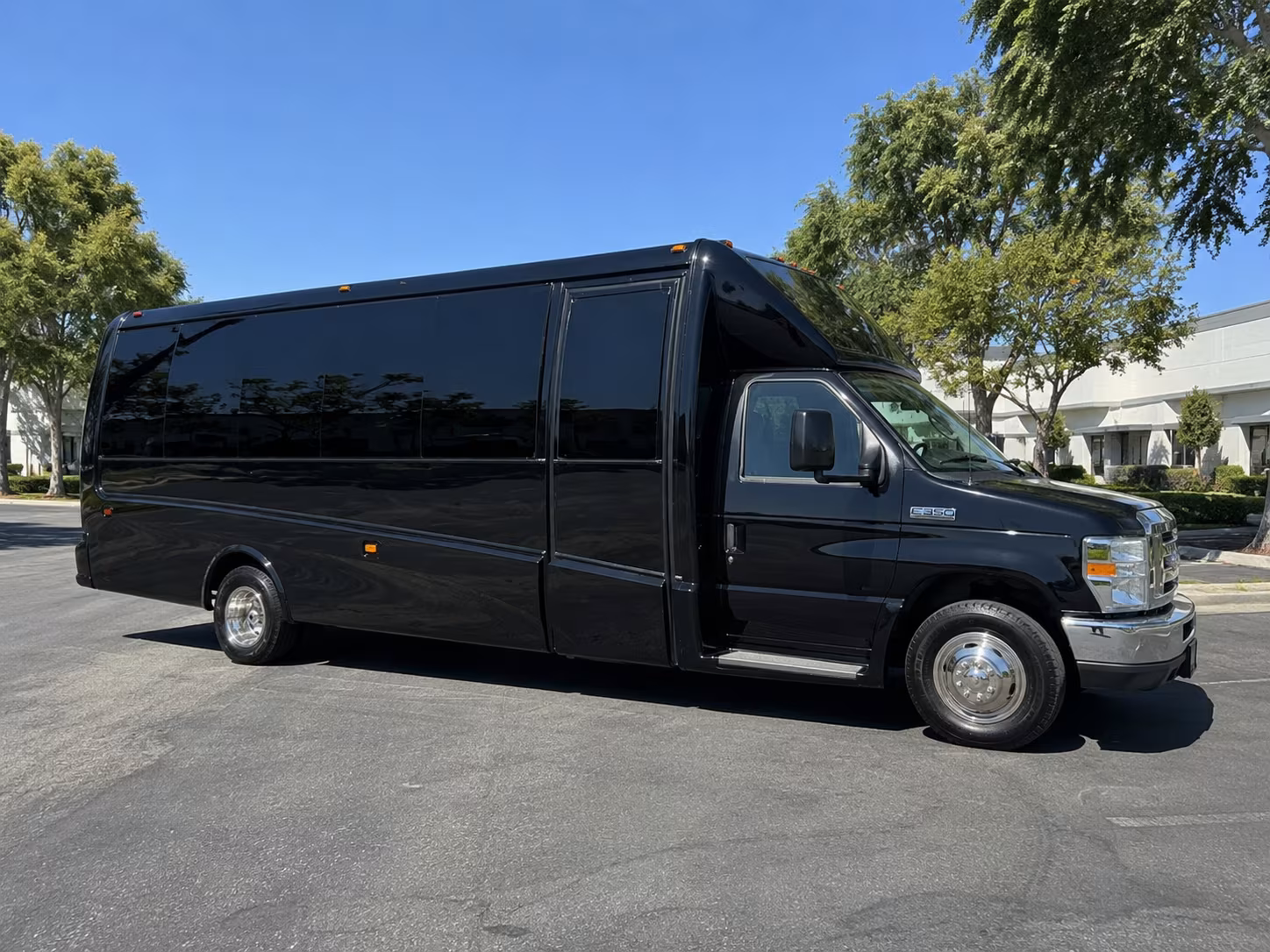 party buses with the prom night amenities your group actually wants
